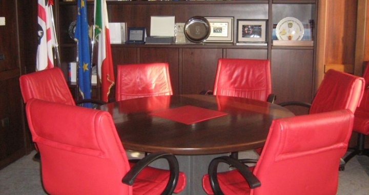 giunta sala riunioni giunta sala riunioni