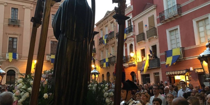 Ingrandisci la foto: Iglesias festeggia la sua Patrona, Santa Chiara d'Asissi Iglesias festeggia la sua Patrona, Santa Chiara d'Asissi