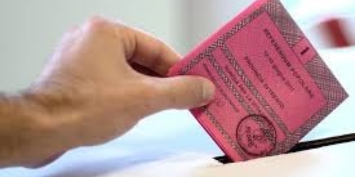 Ingrandisci la foto: Ecco gli scrutatori effettivi e supplenti per le prossime elezioni politiche Ecco gli scrutatori effettivi e supplenti per le prossime elezioni politiche