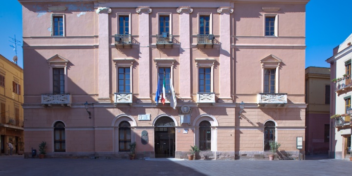 Ingrandisci la foto: Decentramento Servizi Demografici - Protocollo - URP - Via Pacinotti ( ex Tribunale) Serra Perdosa Decentramento Servizi Demografici - Protocollo - URP - Via Pacinotti ( ex Tribunale) Serra Perdosa