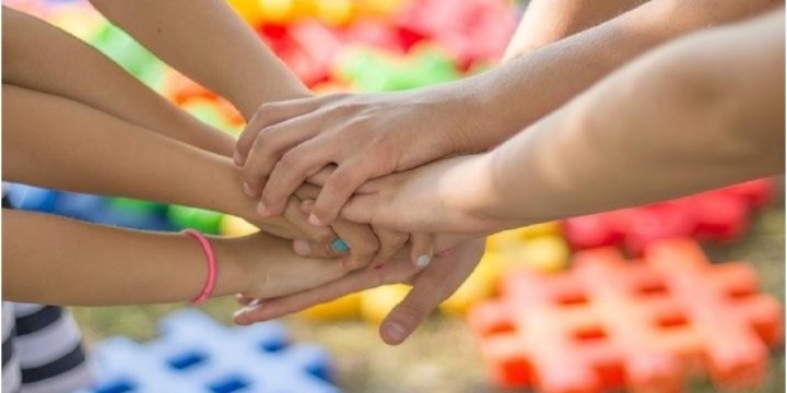 Ingrandisci la foto: INCLUDIS Progetti di inclusione socio-lavorativa di persone con disabilità INCLUDIS Progetti di inclusione socio-lavorativa di persone con disabilità