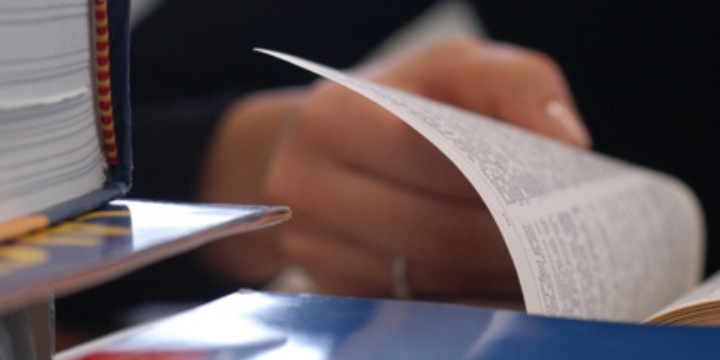 Ingrandisci la foto: Concorso per l'assunzione di un Funzionario Avvocato Concorso per l'assunzione di un Funzionario Avvocato