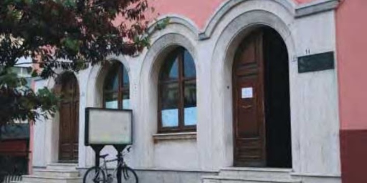 Ingrandisci la foto: Biblioteca Comunale "N. Canelles": Riapertura del servizio prestito libri dal 15/06/2020 Biblioteca Comunale "N. Canelles": Riapertura del servizio prestito libri dal 15/06/2020