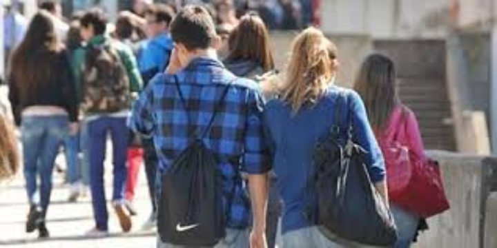 Ingrandisci la foto: Avviso pubblicazione graduatoria provvisoria assegni di studio - a.s. 2018/2019 sc. 05/12/2019 Avviso pubblicazione graduatoria provvisoria assegni di studio - a.s. 2018/2019 sc. 05/12/2019