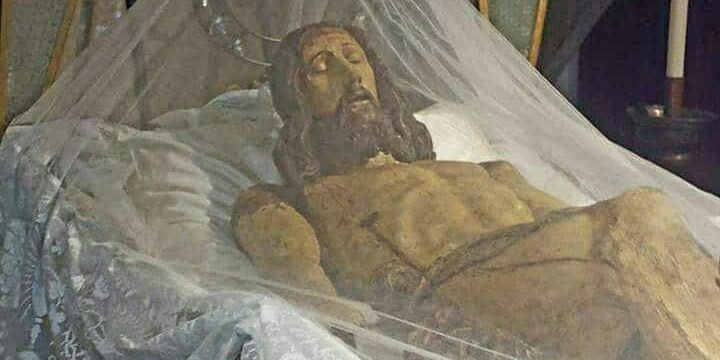 Ingrandisci la foto: Venerdì Santo sera: Processione del Descenso Venerdì Santo sera: Processione del Descenso