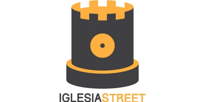 Ingrandisci la foto: IglesiaStreet: l'urban artist Giorgio Bartocci a Serra Perdosa IglesiaStreet: l'urban artist Giorgio Bartocci a Serra Perdosa