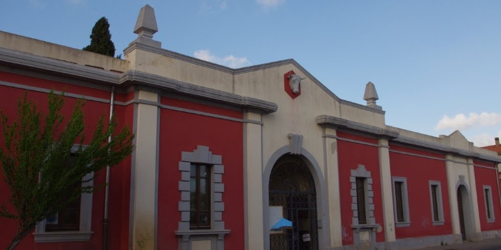 Ingrandisci la foto: Teatro: "IL BERRETTO A SONAGLI" Teatro: "IL BERRETTO A SONAGLI"