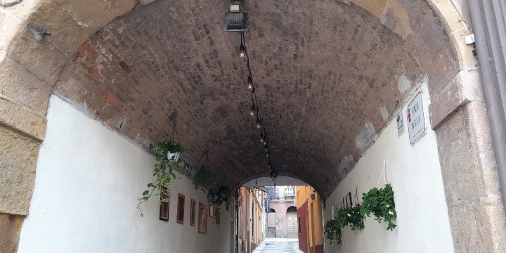 Ingrandisci la foto: Manifestazione di interesse realizzazione del progetto "IO STO AI PORTICI" Manifestazione di interesse realizzazione del progetto "IO STO AI PORTICI"